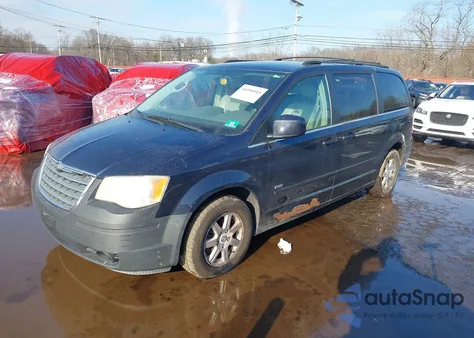 2008 Chrysler Town & Country Touring from USA, damaged, VIN 2A8HR54P38R836764